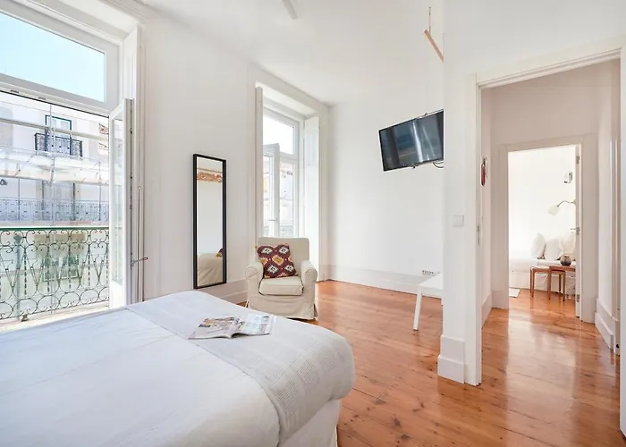 Mspc Chiado Premium Appartamento Lisbona